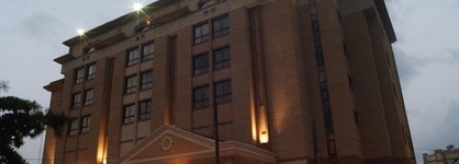 Victoria Crown Plaza Hotel