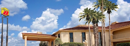 Super 8 By Wyndham Corpus Christi Northwest