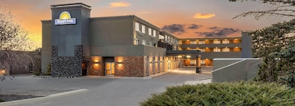 Days Inn By Wyndham Airdrie