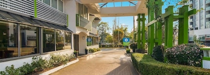 Surestay Hotel By Best Western North Vancouver Capilano