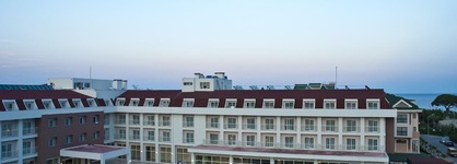 Mg White Lilyum Hotel