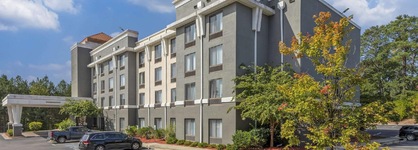 Comfort Suites