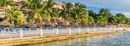 Grand Decameron Montego Beach, A Trademark All-Inclusive Resort