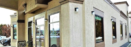 Super 8 By Wyndham Kelowna Bc
