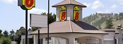Super 8 By Wyndham Kelowna Bc