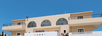 Horizon Beach Hotel
