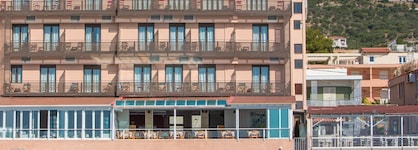 Flisvos Hotel