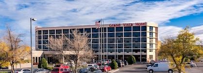 Grand Vista Hotel