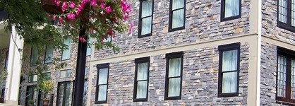 Niagara Crossing Hotel & Spa