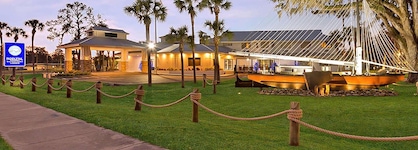 Paddletail Waterfront Lodge Trademark Collection By Wyndham