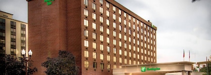Holiday Inn Arlington At Ballston By Ihg