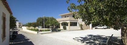Mediterranean Hotel Apartments & Studios