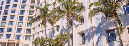 Suncoast Hotel & Towers