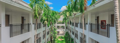 Holiday Inn Resort Phuket Karon Beach By Ihg
