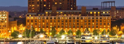 Royal Sonesta Harbor Court Baltimore