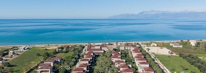 Almyros Beach Resort And Spa