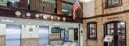 Howard Johnson By Wyndham Newark Airport