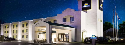 Days Inn By Wyndham Blue Springs