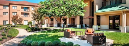 Courtyard By Marriott Parsippany