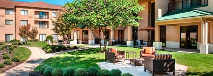 Courtyard By Marriott Parsippany