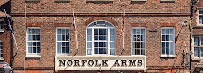 Norfolk Arms Hotel