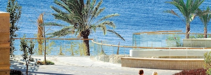 Reef Oasis Blue Bay Resort