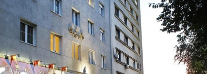 Queen's Astoria Design Hotel