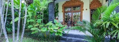 Vila Shanti Beach Hotel