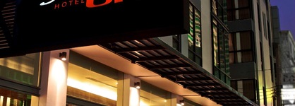 Sacha's Hotel Uno