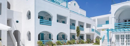 Santellini Hotel