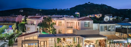 Oscar Suites & Village