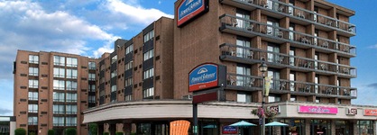 Howard Johnson Plaza By Wyndham By The Falls Niagara Falls
