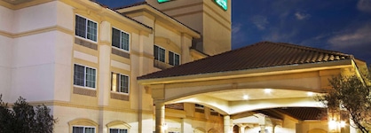 La Quinta Inn & Suites By Wyndham Albuquerque Midtown