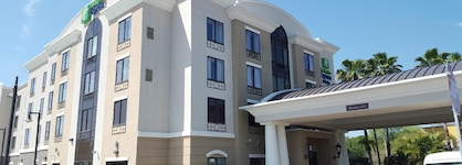 Holiday Inn Express & Suites Tampa Usf Busch Gardens By Ihg