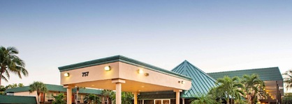 Super 8 By Wyndham North Palm Beach