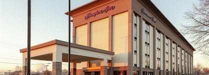 Holiday Inn Express Newark Airport Elizabeth By Ihg