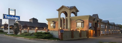 Travelodge By Wyndham Calgary South