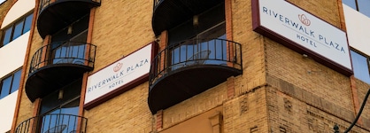 Riverwalk Plaza