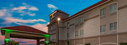 La Quinta Inn & Suites By Wyndham Garland Harbor Point