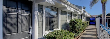 Beach Haven - Near Pacific Beach Park