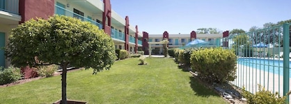 Days Inn By Wyndham Santa Fe New Mexico