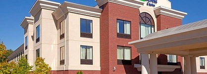 Holiday Inn Express Hotel & Suites Manchester Airport By Ihg