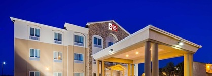 Best Western Plus Montezuma Inn & Suites
