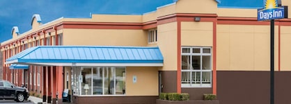 Days Inn By Wyndham Albany Suny