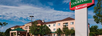 Courtyard By Marriott Wichita East