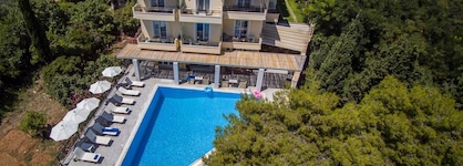 Aliki Hotel
