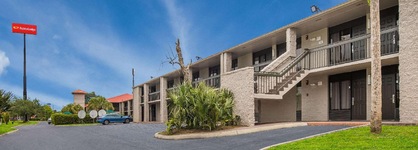 La Quinta Inn By Wyndham Savannah I-95