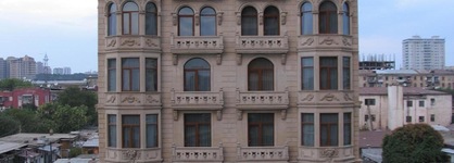 Ayf Palace