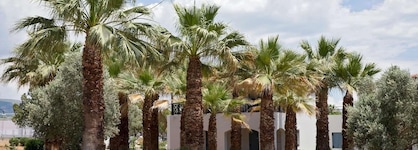 Eretria Hotel & Spa Resort