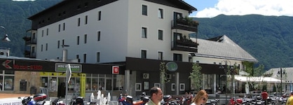 Alp Hotel